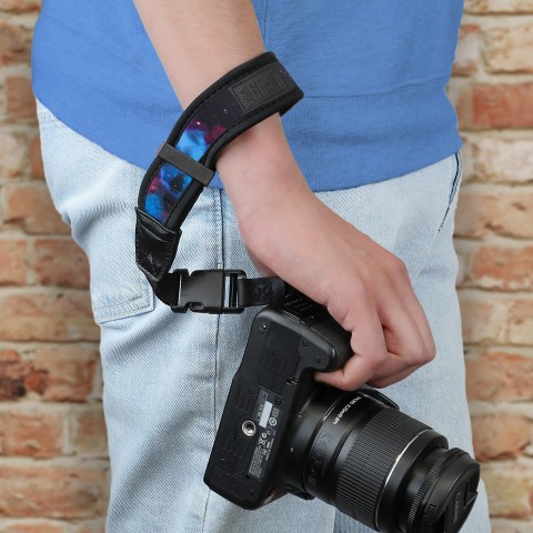 quick release wrist strap